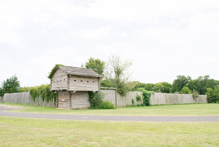 1024px Old Fort Parker Historic Site 1708131329 35797170354 768x515