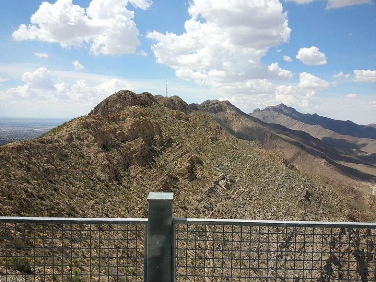 800px Looking north from Ranger Peak 768x576