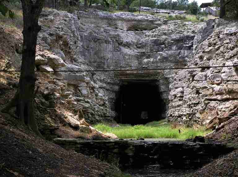 Old Tunnel State Park