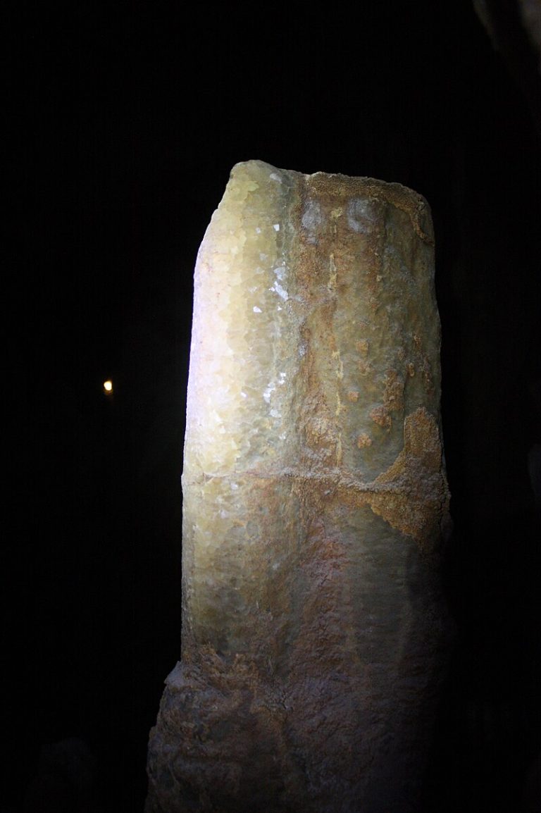 Rock formation 1 768x1154