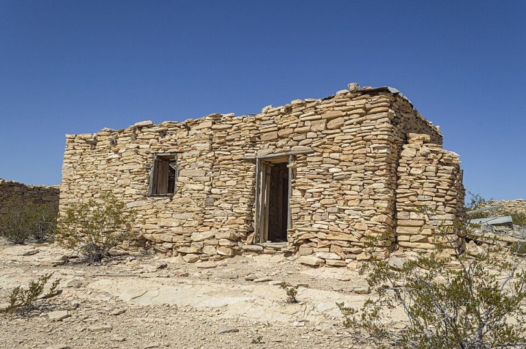 Terlingua ghost town home 768x510