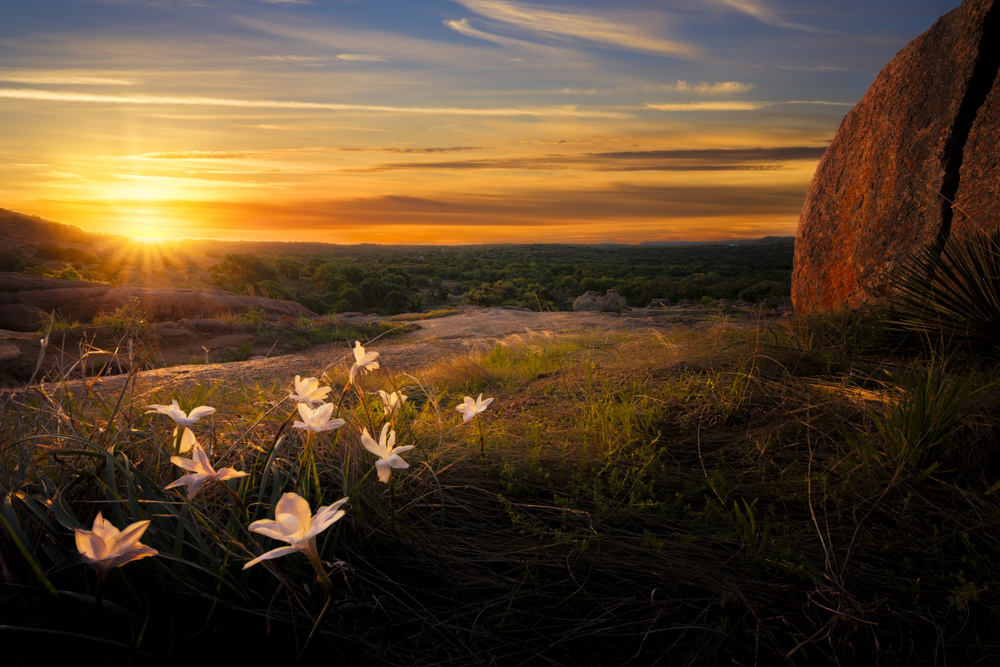 Enchanted Rock State Natural Area: Wind Over Granite